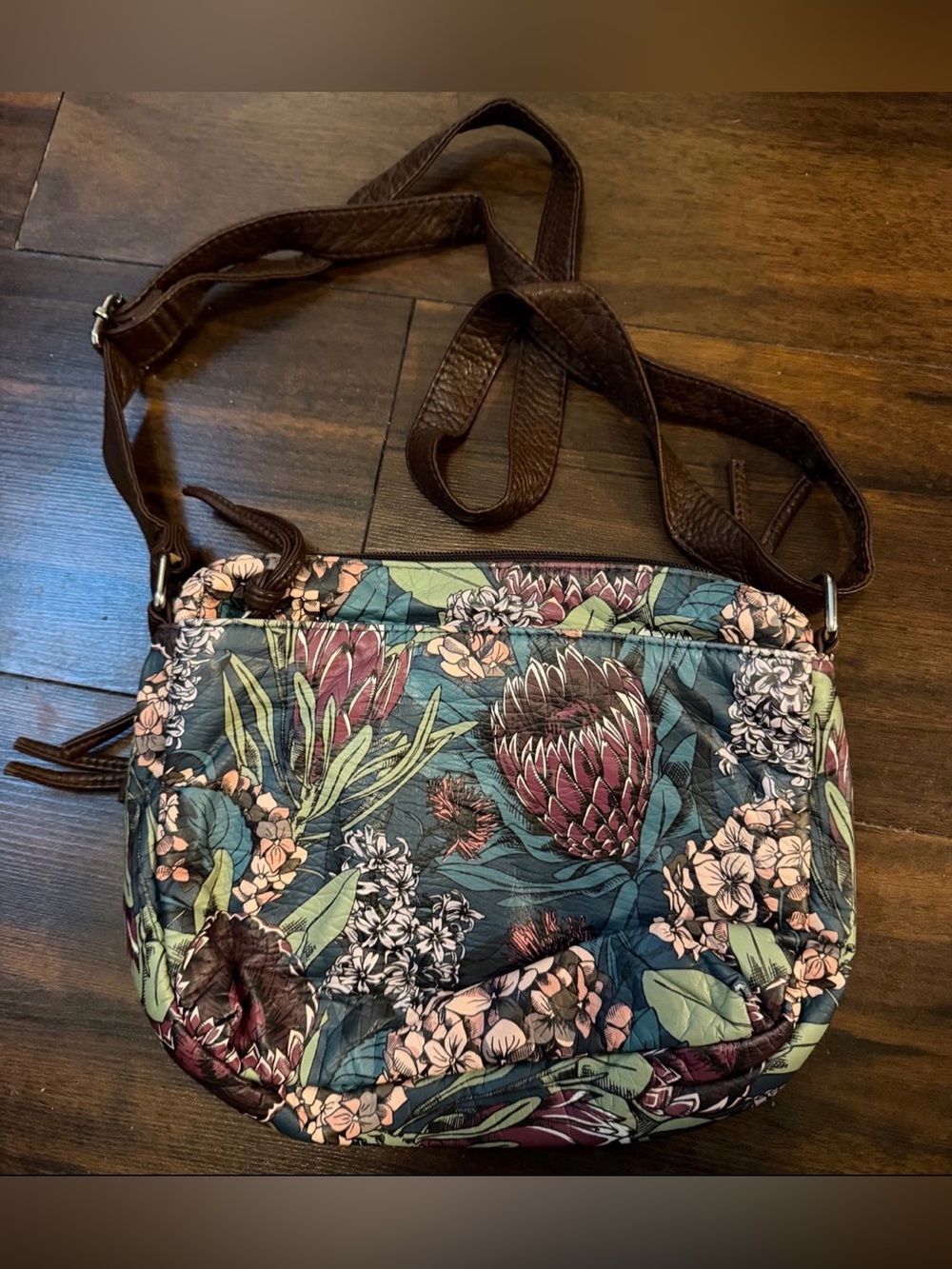 Bueno Floral Crossbody Bag